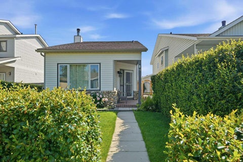 Photo of 19 Millcrest Way SW, Calgary, AB T2Y 2M4 (MLS # A2328520)