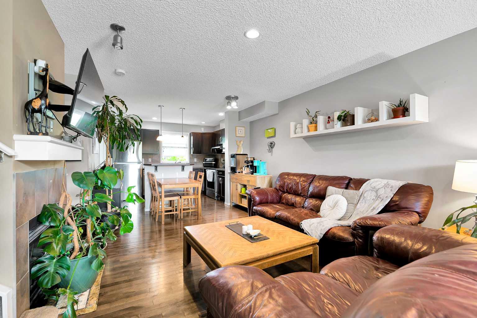 169 Country Village Manor NE
