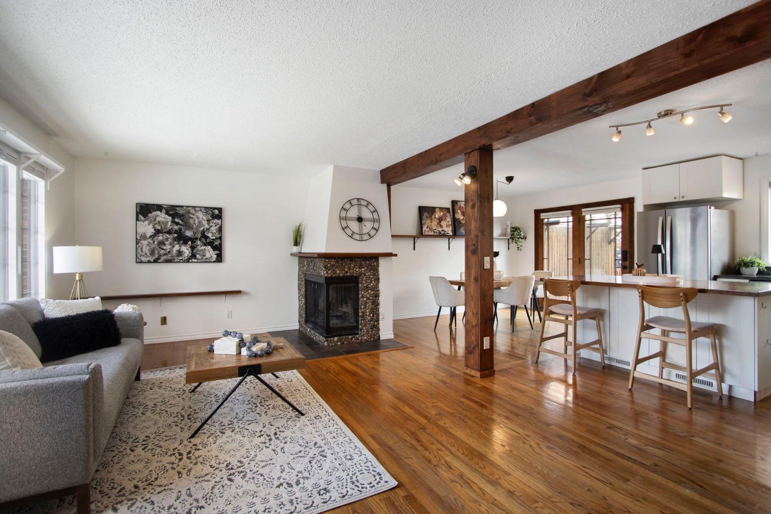 123 Midland Place SE