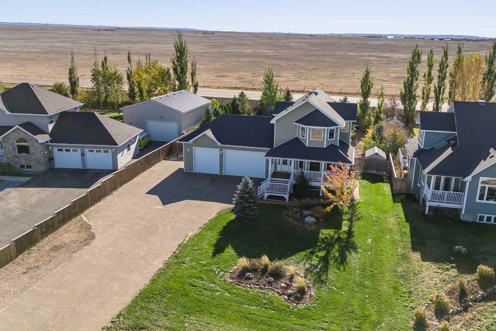 Photo of 1048 Eagle Ridge Drive, Dunmore, AB T1B 0J7 (MLS # A2248871)
