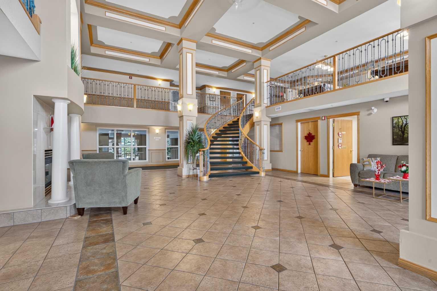 728 Country Hills Road NW 325