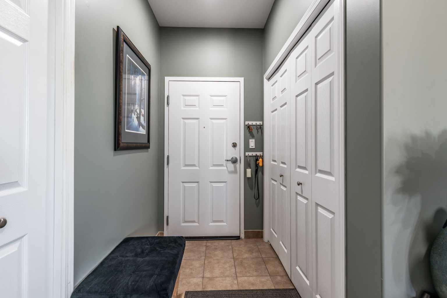 105 Main Street S 209