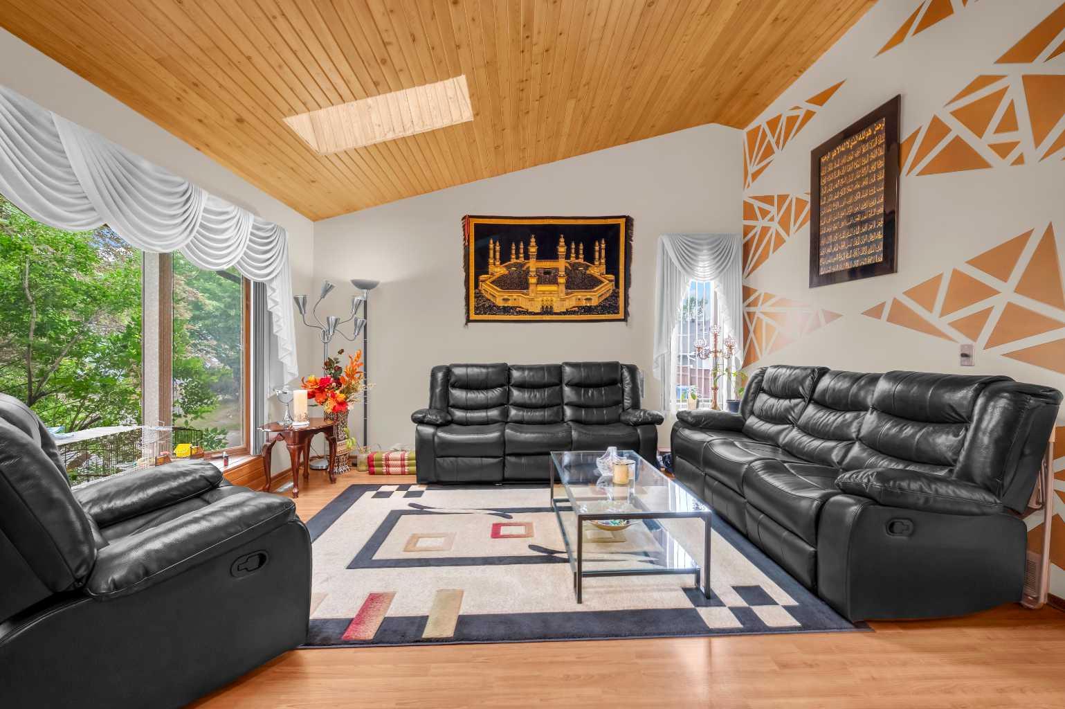 48 Castleglen Court NE