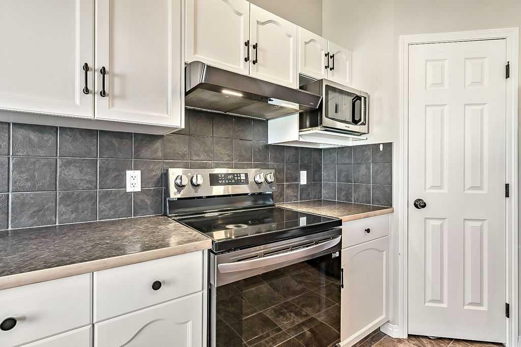 394 Cimarron Boulevard