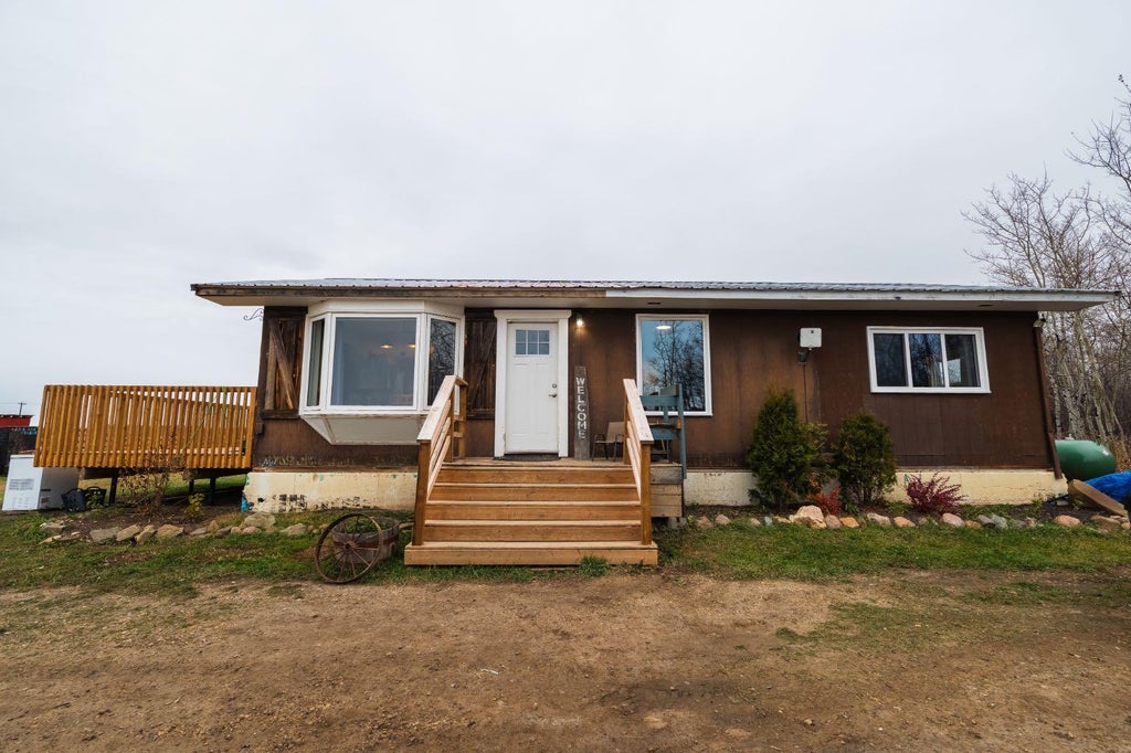 Photo of 742075 733 Highway, Bezanson, AB T0H 0G0 (MLS # A2354489)