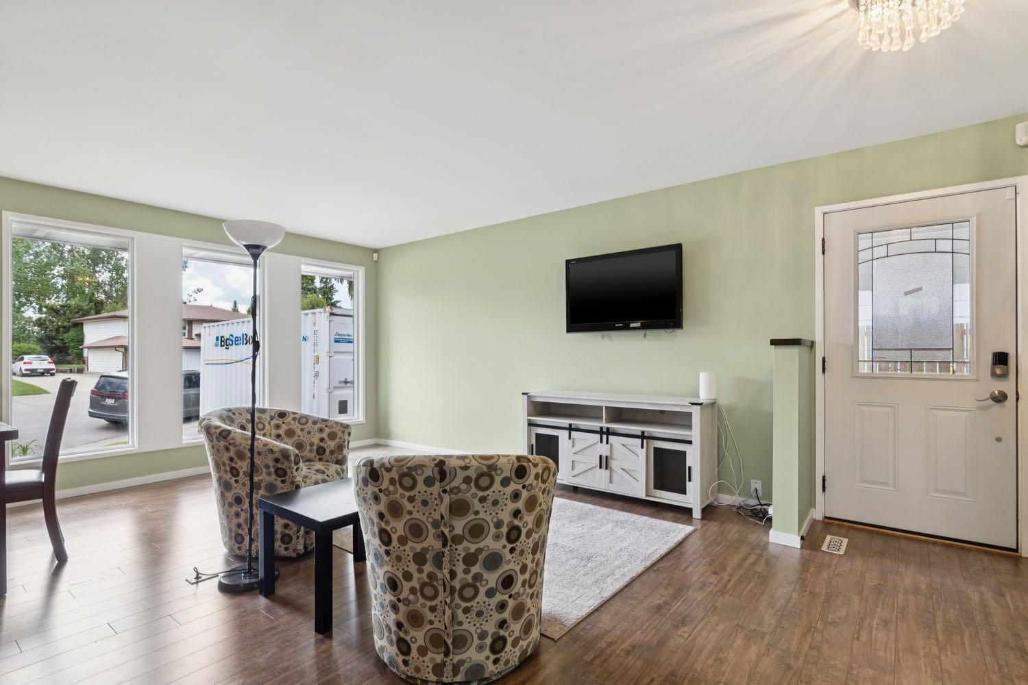 28 Cantrell Bay SW