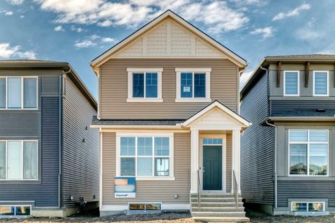 521 Hotchkiss Drive SE Calgary AB T3S 0N6