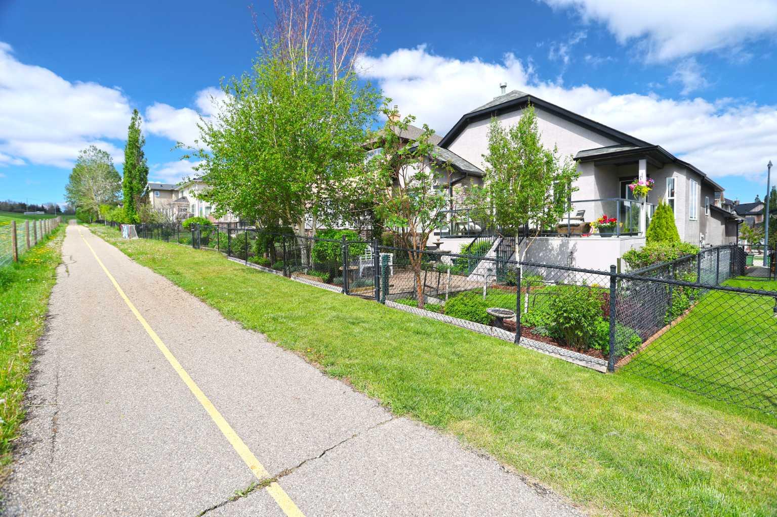 92 Sherwood Rise NW