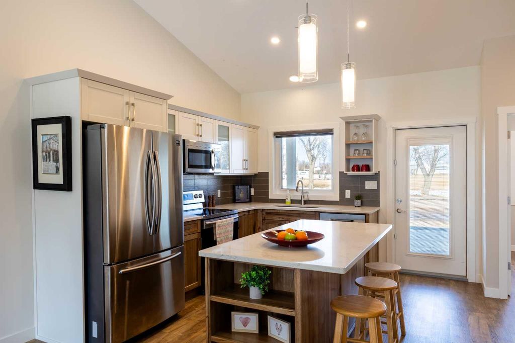 Photo of 333 Cowan Avenue #5, Picture Butte, AB T0K 1V0 (MLS # A2289083)