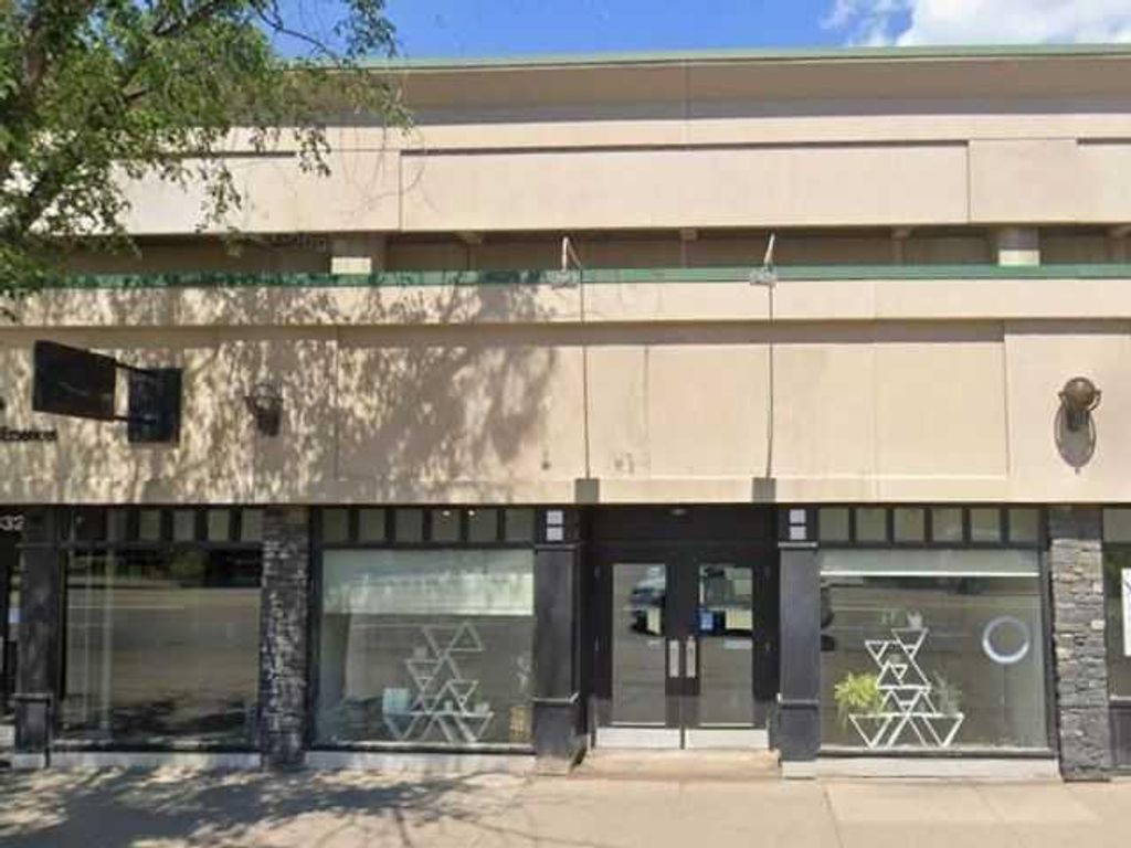 Photo of Edmonton, AB (MLS # A2274921)