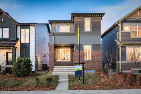 Photo of 906 Chinook Winds Meadow SW, Airdrie, AB T4B 5P7 (MLS # A2334734)