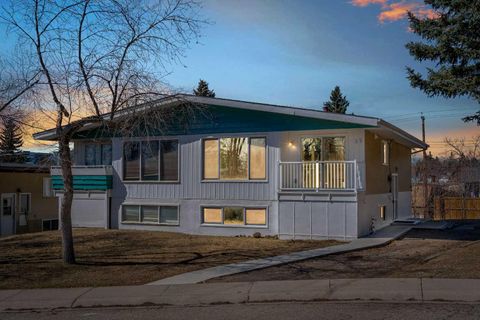 Photo of 55 Dalton Bay NW, Calgary, AB T3A 1H7 (MLS # A2301751)