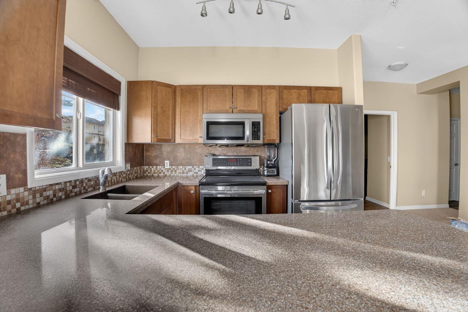 92 Crystal Shores Road 4103