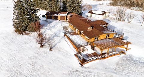 16102 273 Avenue E Rural Foothills County AB T1S 4M5