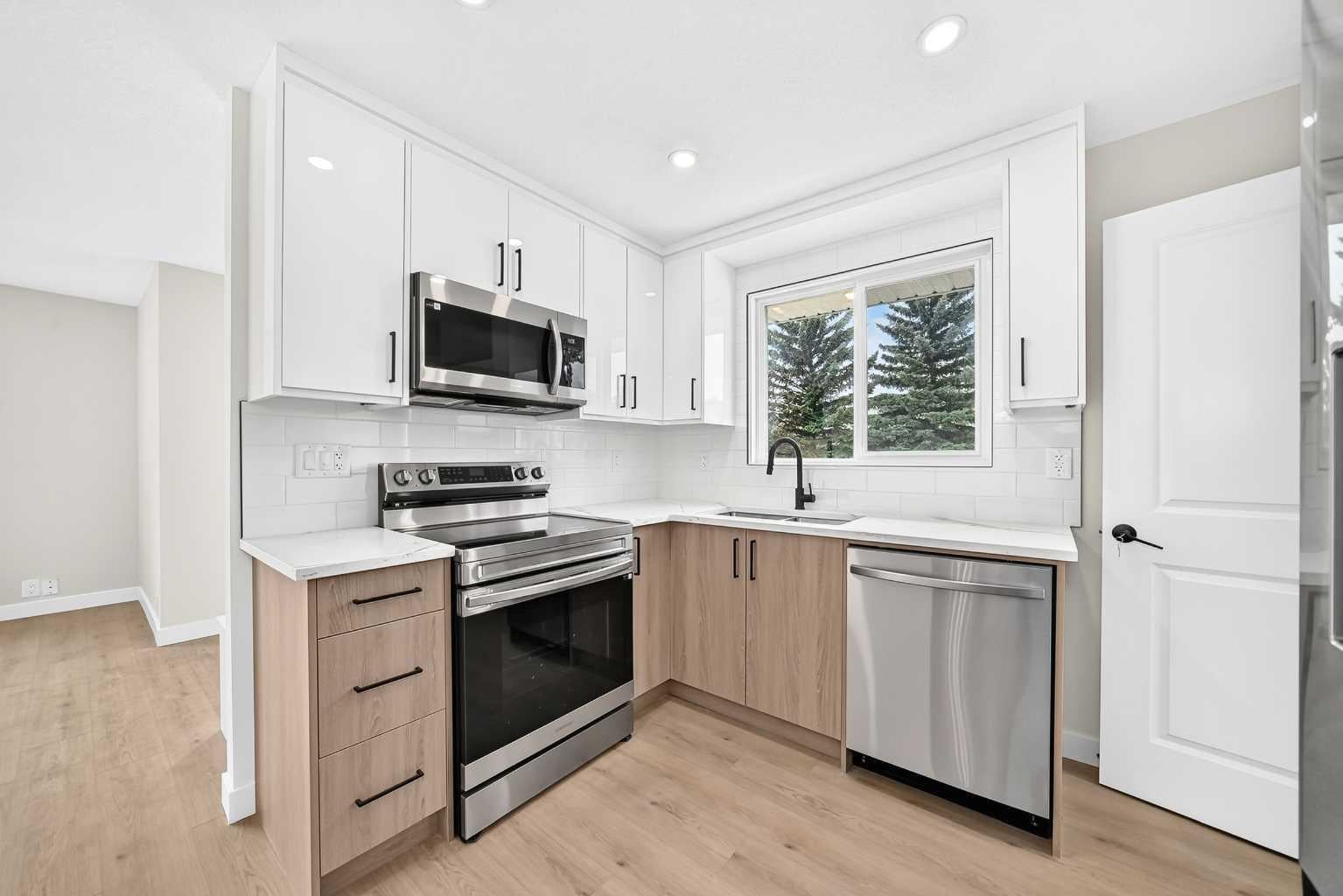 4 Abingdon Court NE