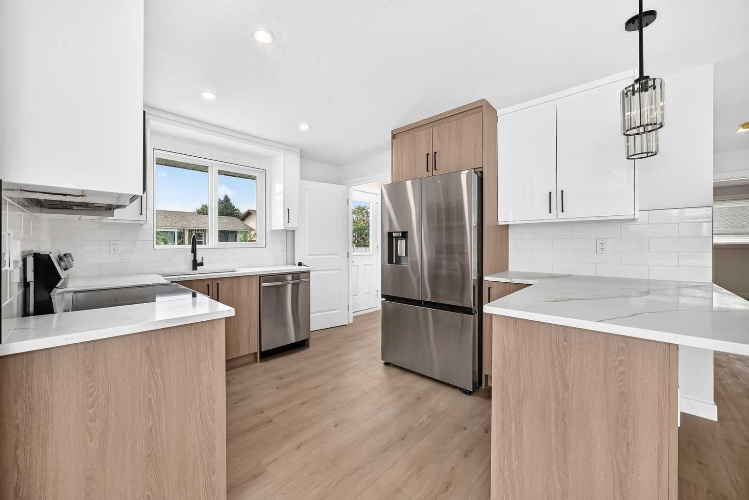 4 Abingdon Court NE