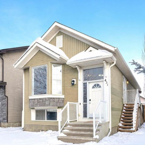 431 Silverado Plains Circle SW Calgary AB T2X 0H4