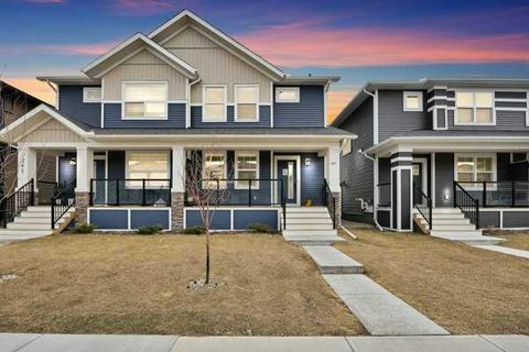 Photo of 241 Midgrove Mews SW, Airdrie, AB T4B 5K8 (MLS # A2322840)