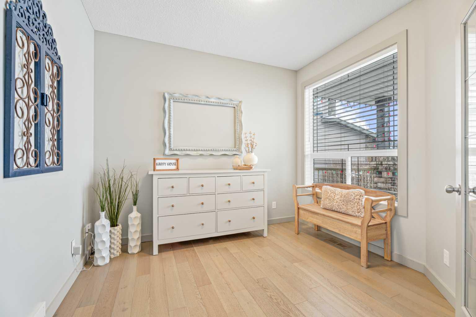 109 Crystal Green Bay