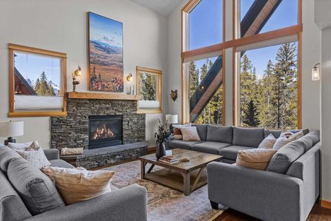 2100D Stewart Creek Drive 101 Canmore AB T1W 0N3