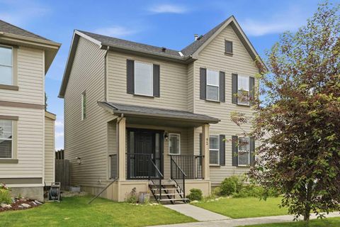Photo of 92 Prestwick Heath SE, Calgary, AB T2Z 4E4 (MLS # A2324373)