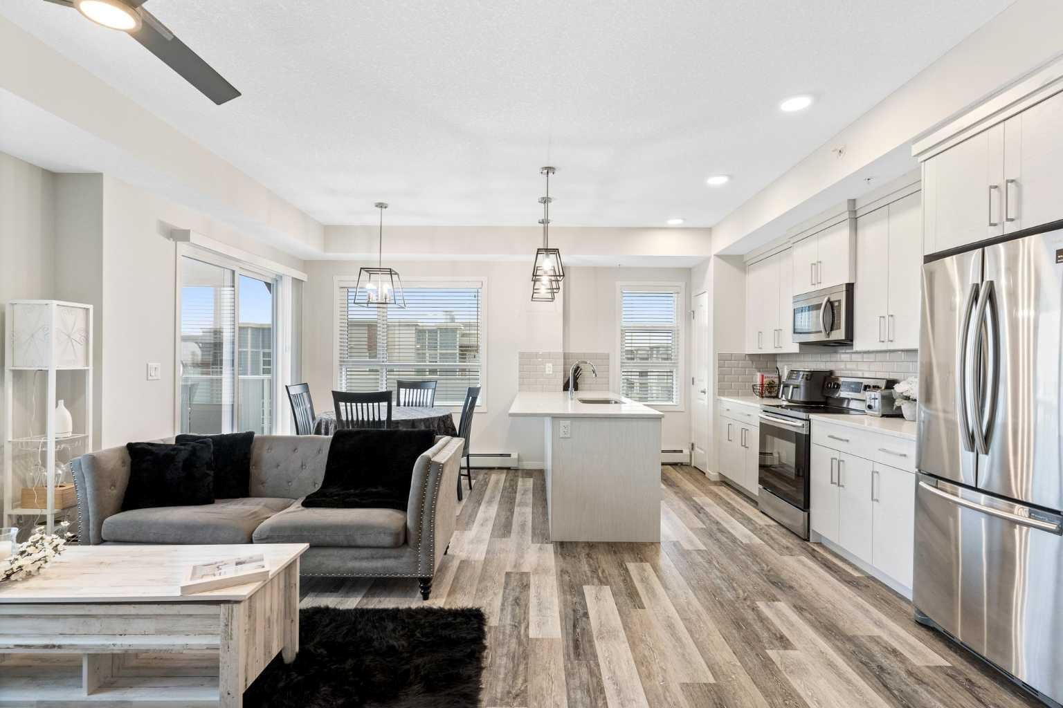300 Harvest Hills Place NE 402