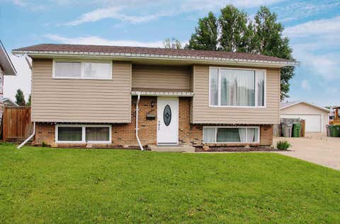 Photo of 4724 28 Street, Lloydminster, SK S9V 1G9 (MLS # A2326444)