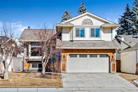 851 Mckenzie Drive SE Calgary AB T2Z 1W3