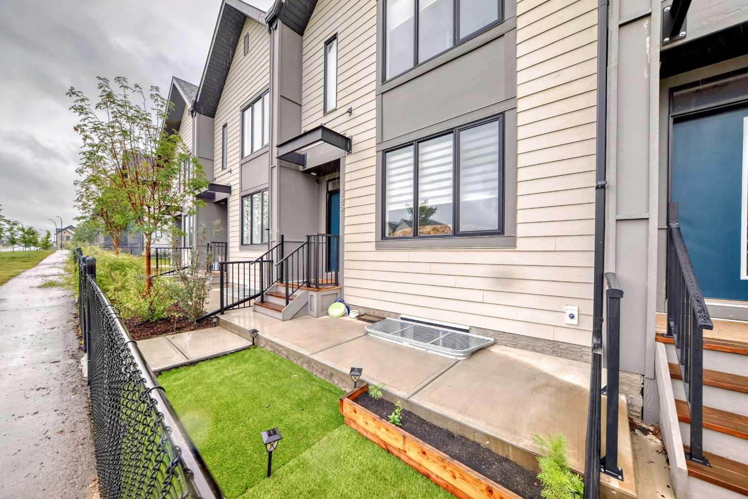 165 Southpoint Greenway SW