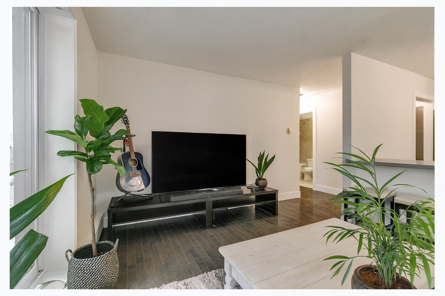 1904 10 Street SW 202