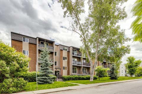 Photo of 2508 17 Street SW #301, Calgary, AB T2T 4M8 (MLS # A2319644)
