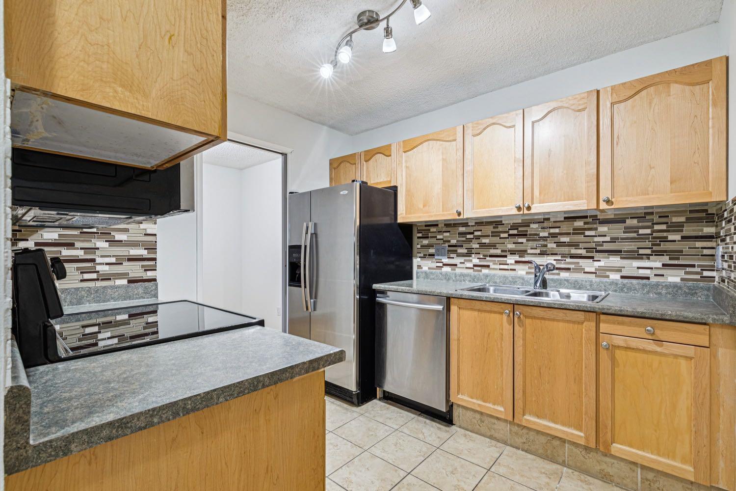 537 14 Avenue SW 404