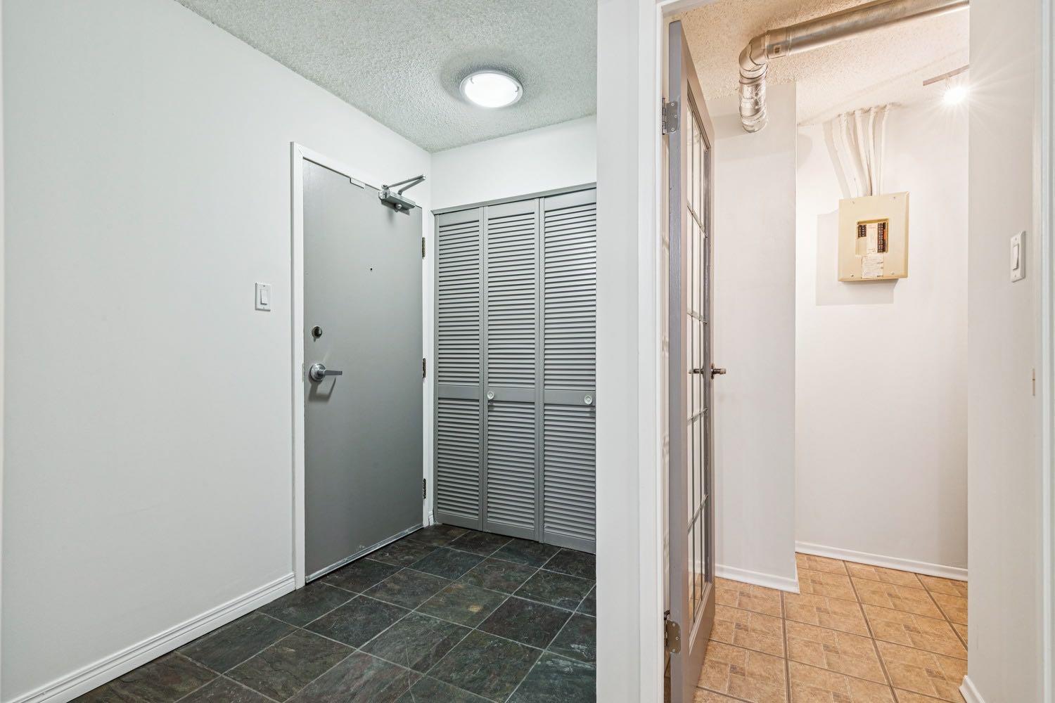 537 14 Avenue SW 404