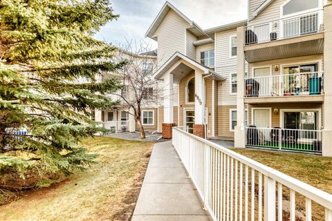 Photo of 6800 Hunterview Drive NW #116, Calgary, AB T2K 6K5 (MLS # A2286212)