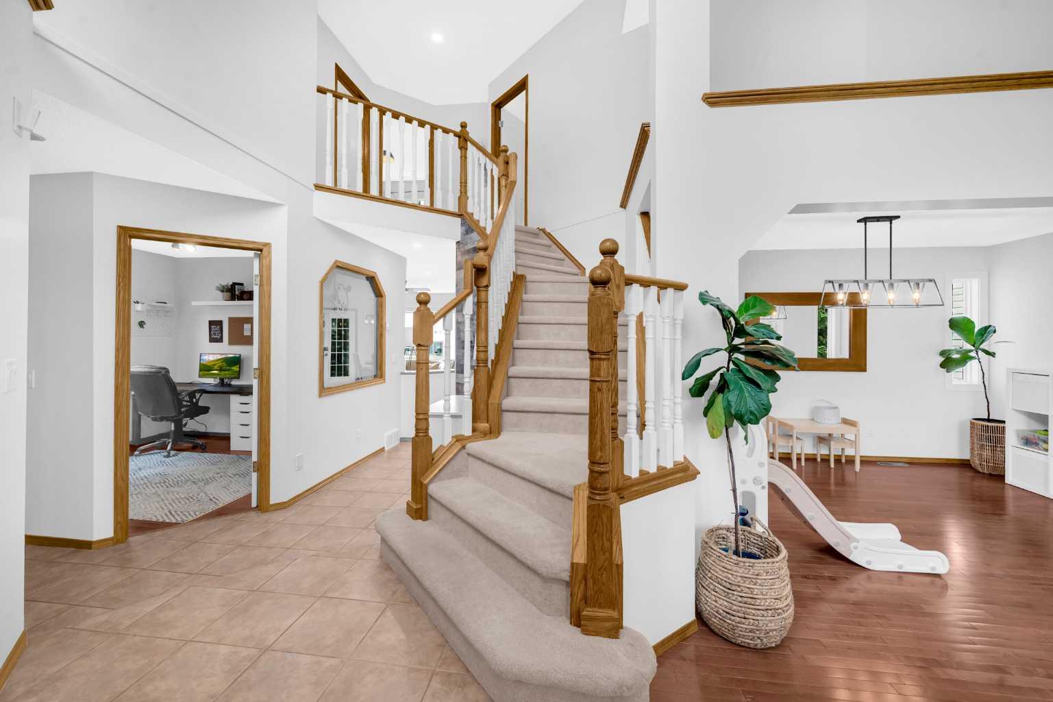 180 Citadel Park NW