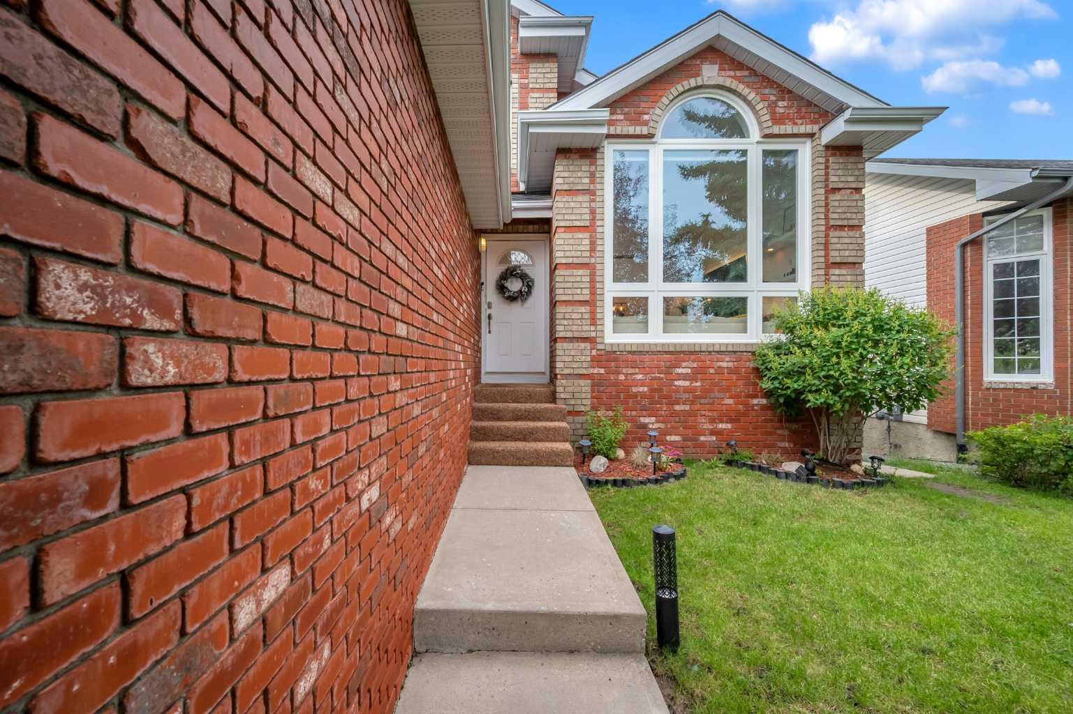 180 Citadel Park NW