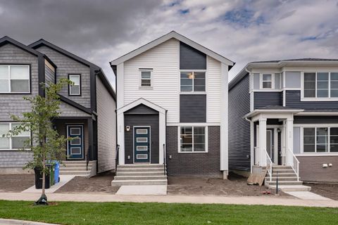 52 Lewiston Drive NE Calgary AB T3P 2J5