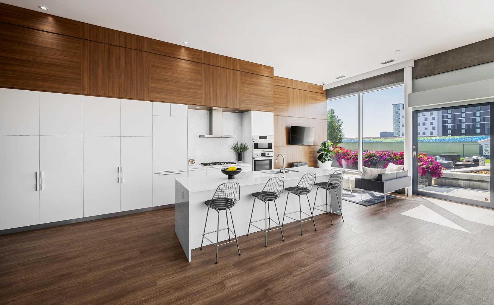 530 3 Street SE 4003
