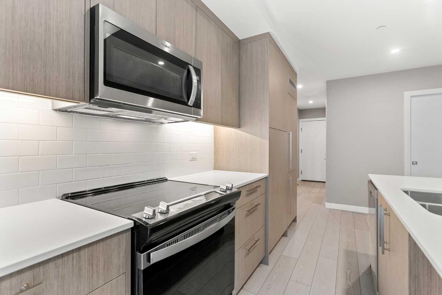 310 15 Avenue SW 126