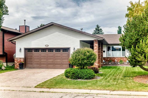 Photo of 39 Deer Run Place SE, Calgary, AB T2J 5R2 (MLS # A2327207)