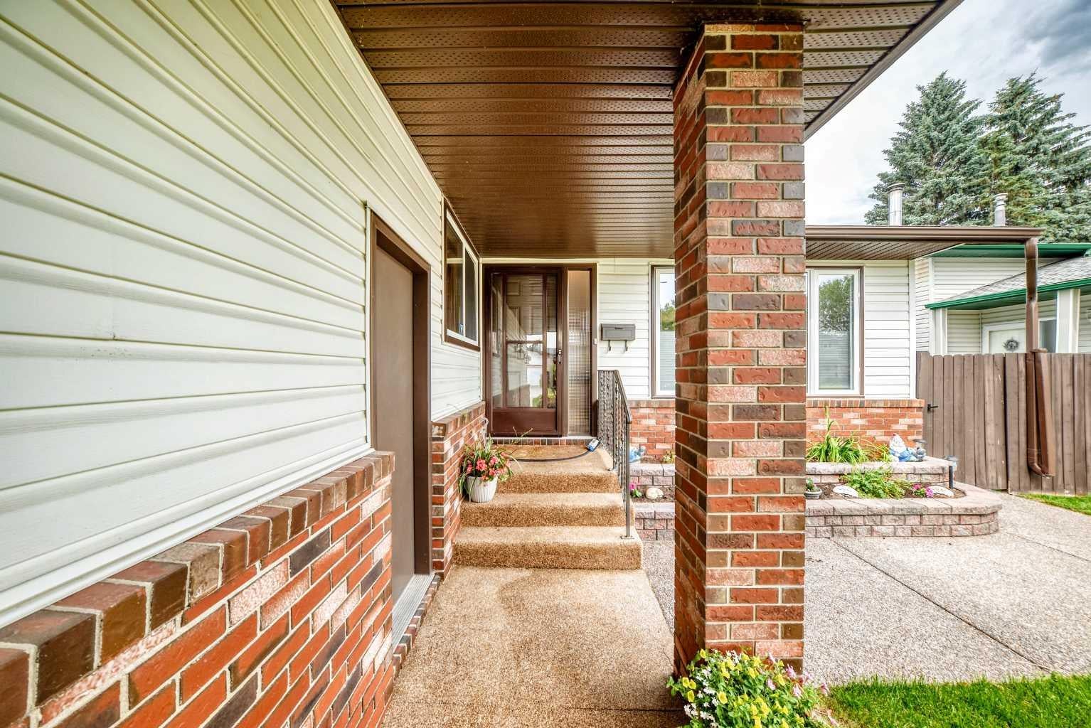 39 Deer Run Place SE