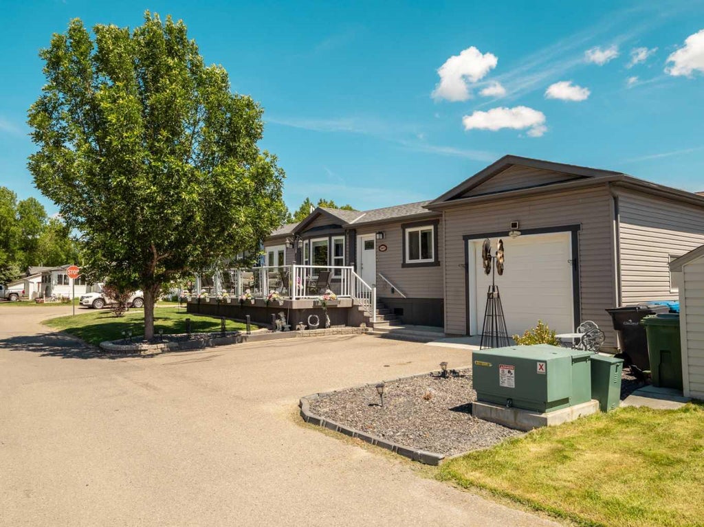 Photo of 207 Porter Street, Coaldale, AB T1M 0A7 (MLS # A2324255)