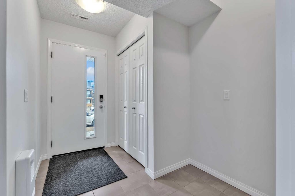 Photo of 569 savanna Boulevard NE, Calgary, AB T3J 0X3 (MLS # A2317771)