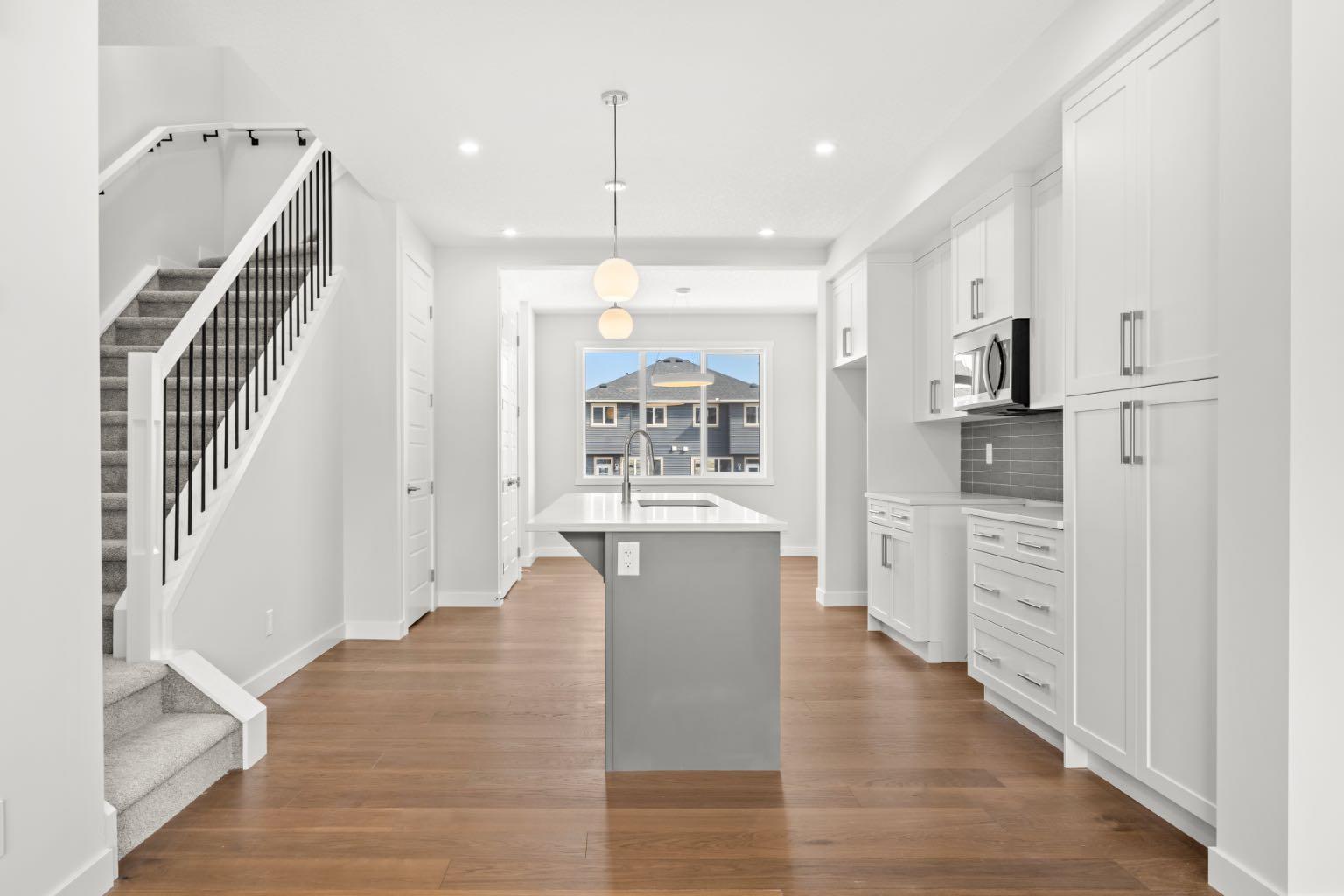 106 Sora Gardens SE