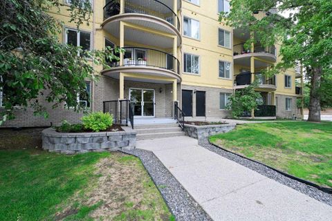 Photo of 735 56 Avenue SW #306, Calgary, AB T2V 0G9 (MLS # A2313372)