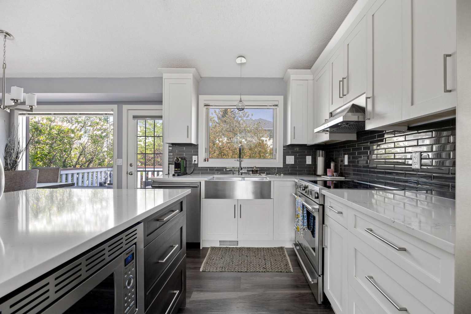 8 Citadel Drive NW