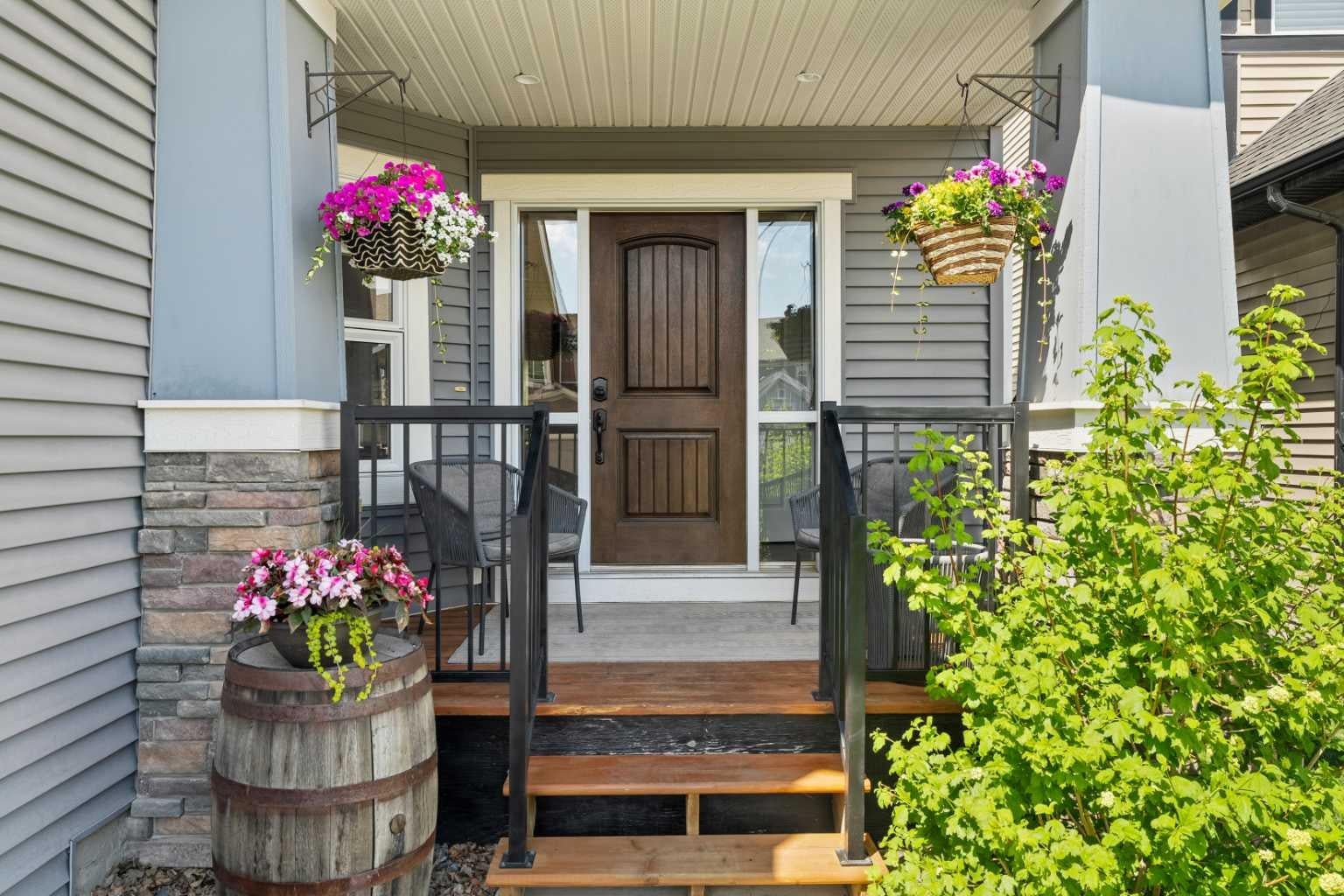 108 Coopers Grove SW