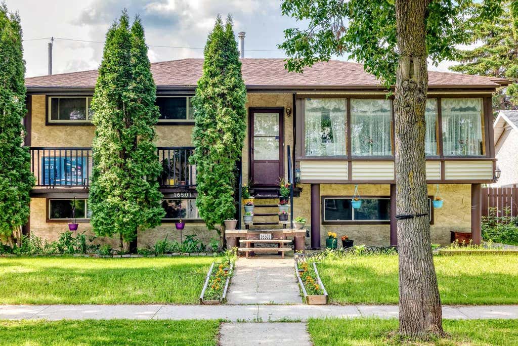 Photo of 16501 106 Avenue NW, Edmonton, AB T5P 0X1 (MLS # A2326250)