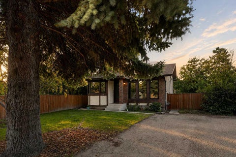 Photo of 13 Spruce Drive, Lacombe, AB T4L 1V2 (MLS # A2349341)