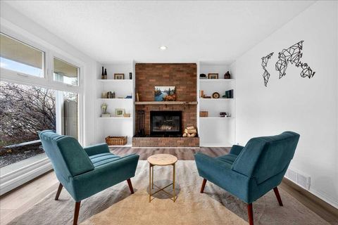Property photo of 611 Lake Linnet Crescent Se, Calgary, AB T2j 2j3